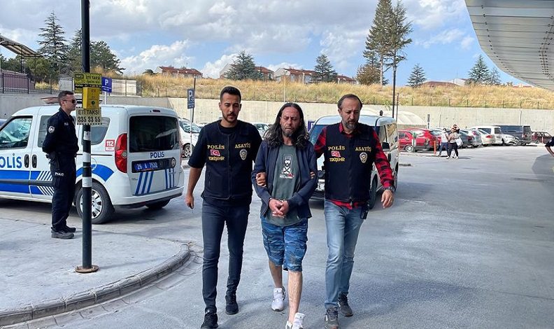 Kardeşini sevdiği için öldürdüğünü söyledi