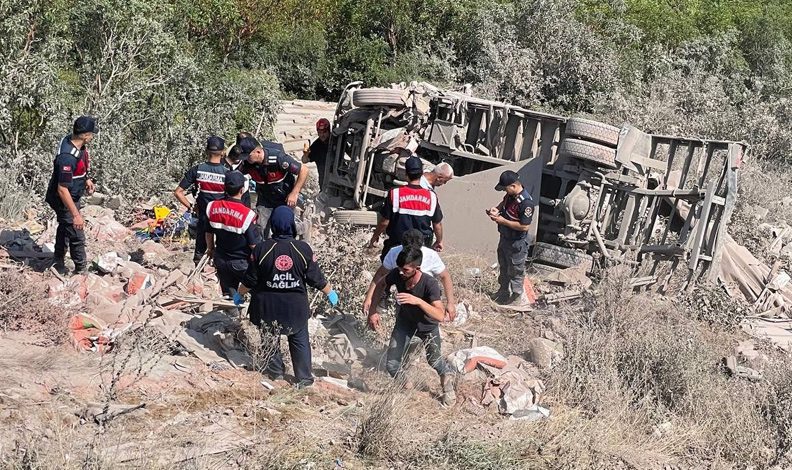 Bursa’da 150 metreden şarampole yuvarlandı