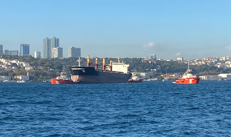 İstanbul Boğaz’ında gemi arızası