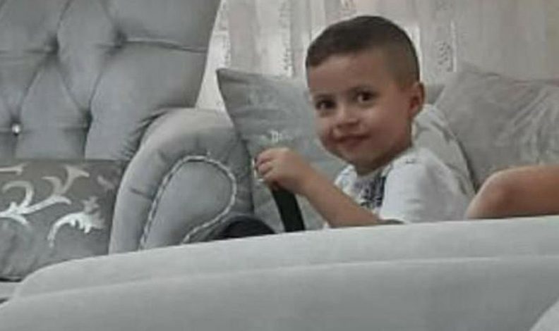 Okul dönüşünde feci ölüm! Otomobilin altında kaldı
