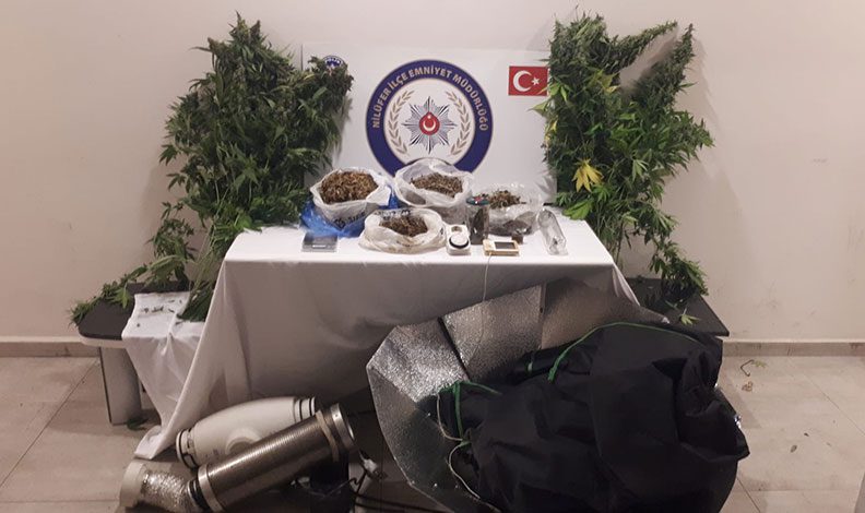 Bursa’da evini uyuşturucu imalathanesine çevirdi