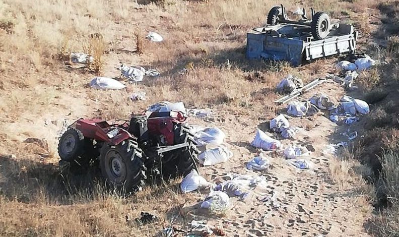 Niğde’de traktör şarampole devrildi: 2 ölü 1 yaralı