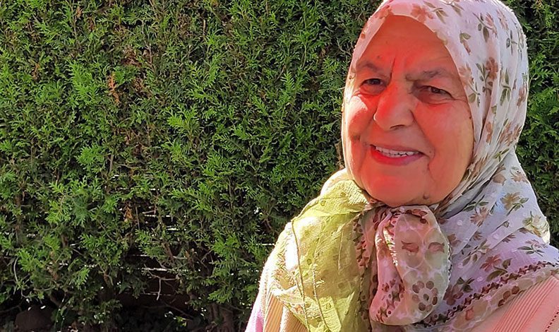 Köpeklerin parçaladığı yaşlı kadın toprağa verildi