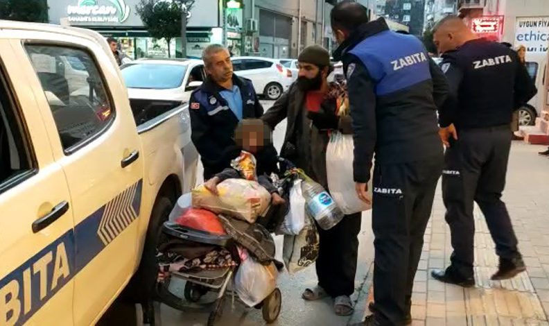 Bursa’da dilenci zabıtaya bıçak çekti