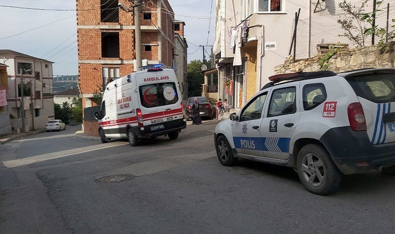 Kocaeli’de kızını sopayla döverek hastanelik etti
