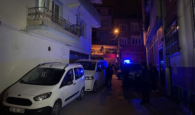 Bursa’da balkonda gördüğü kişiye ateş açtı