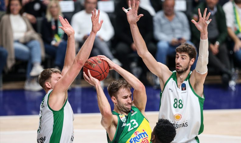 Frutti Extra Bursaspor: 81 – Joventut Badalona: 72