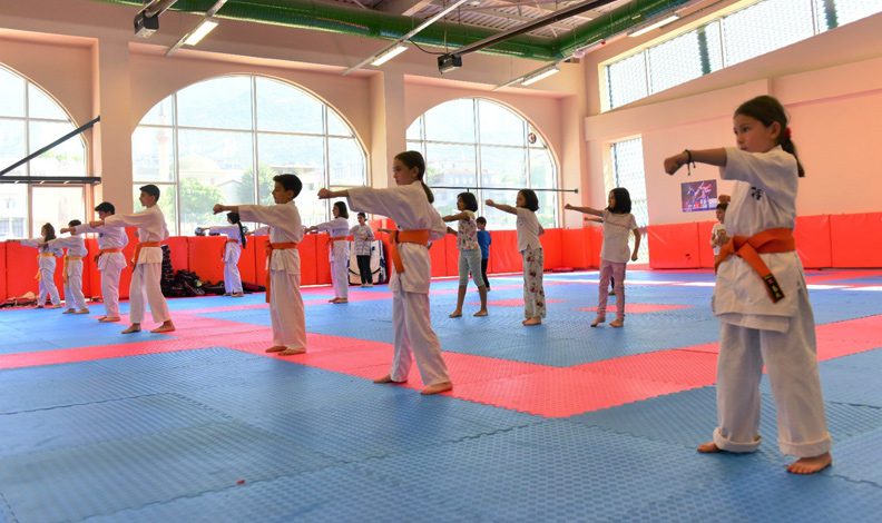 Yıldırım’da kış spor okullarına yoğun ilgi