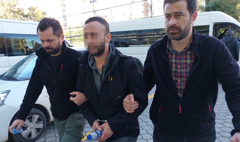 Sokaktaki kan izi şüpheliyi yakalattı