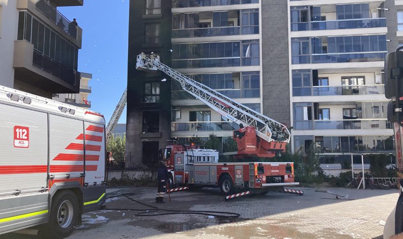 İzmir’de öğrenci yurdunda yangın