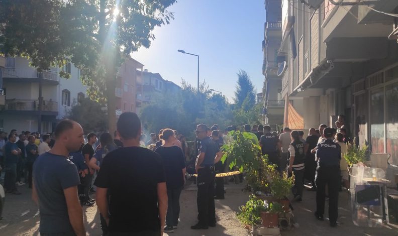 Silahla oynarken kazara kuzenini öldürdü
