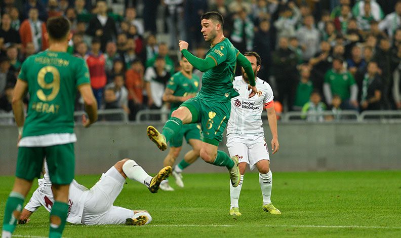 Bursaspor’da Kubilay Sönmez sakatlandı