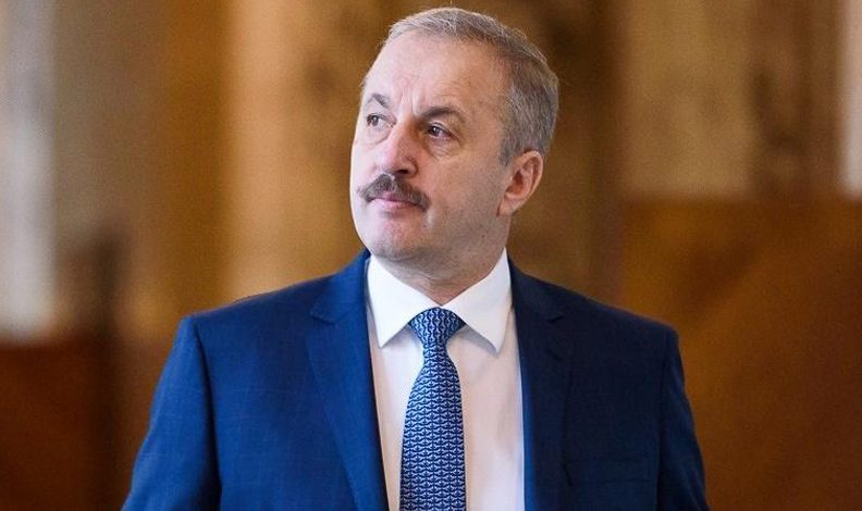 Romanya Savunma Bakanı istifa etti