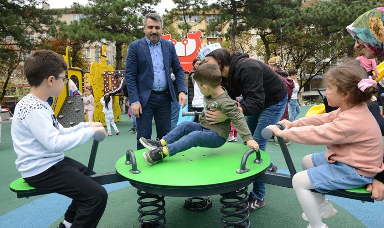Bursa Yıldırım’ın sokaklarında şenlik var