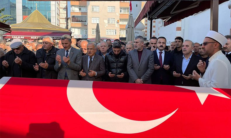 Hayatını kaybeden işçi toprağa verildi