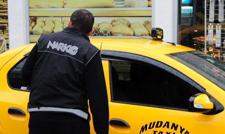 Mudanya’da polis ekipleri denetim yaptı