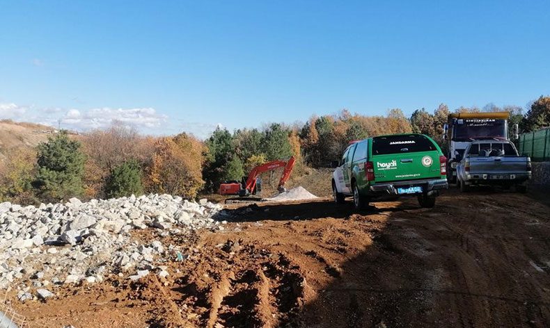 Jandarma kaçak yapıya göz açtırmıyor