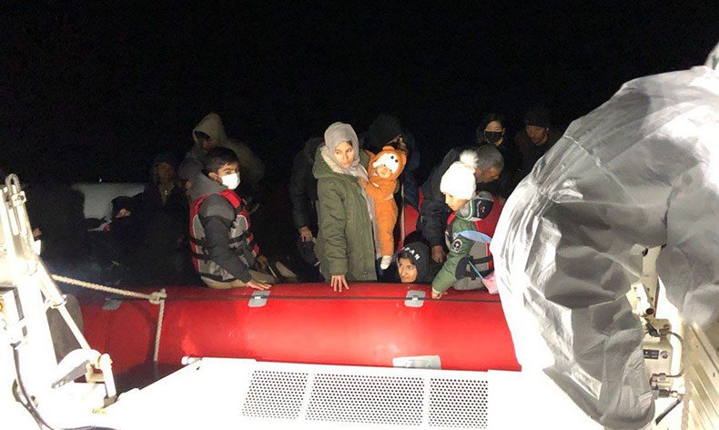 181 düzensiz göçmen kurtarıldı