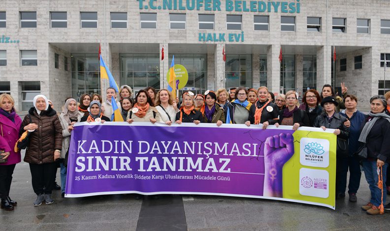 Nilüfer’de kadınlar, kadına yönelik cinayete karşı yürüdü