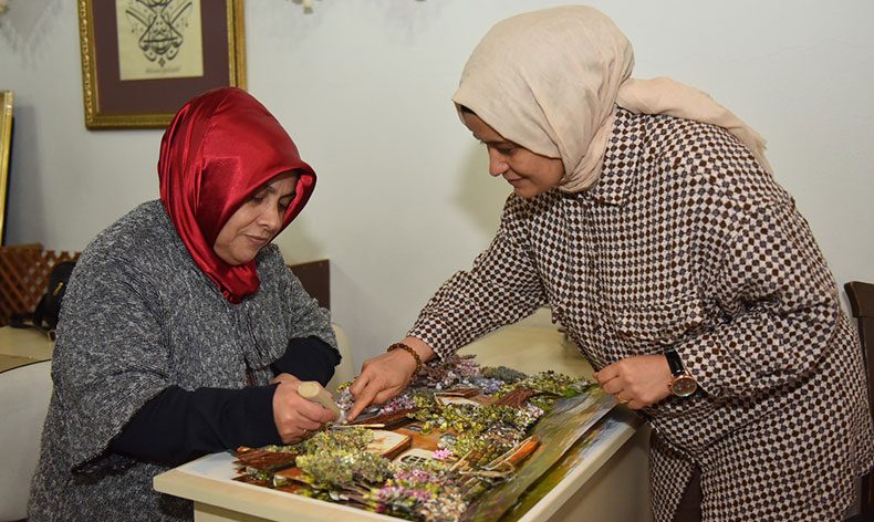 Yıldırım’da kağıt rölyefe yoğun ilgi