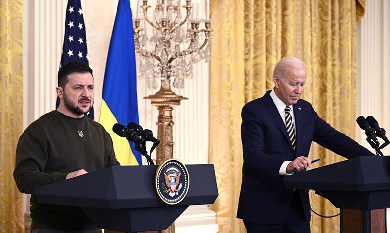 Zelenskiy ile Biden Washington’da buluştu