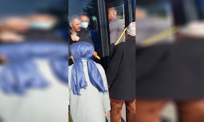 İstanbul’da otobüse binemeyince isyan etti