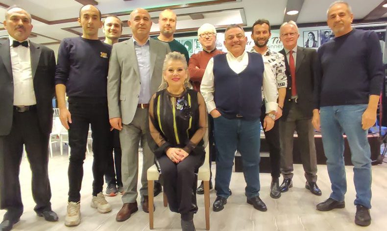 Türk sanat müziği korosundan unutulmaz gece