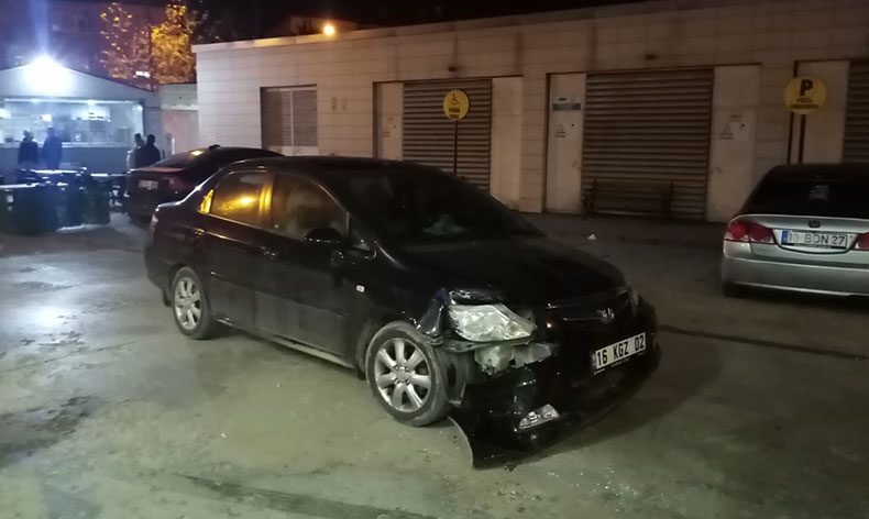 Bursa’da seyir halindeki araca silahlı saldırı
