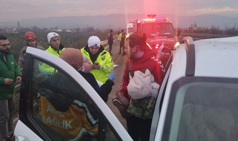 Bursa’da otoyolda can pazarı: 1’i ağır 5 yaralı