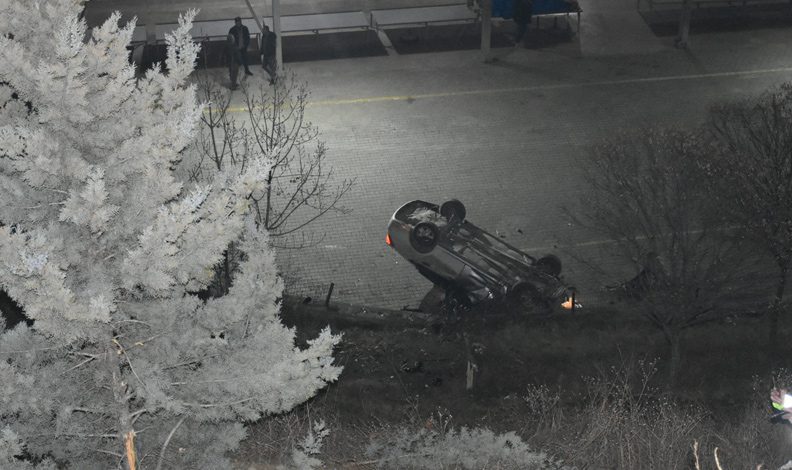 Kastamonu’da otomobil pazar yerine düştü: 2 yaralı