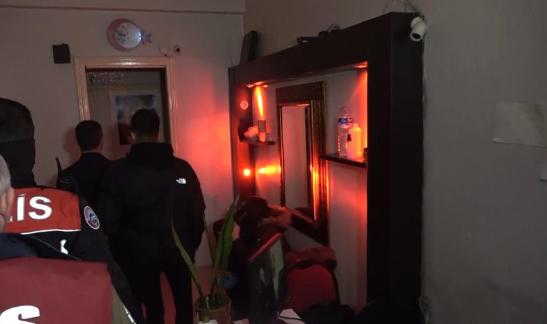Bursa’da masaj salonlarına polis denetimi