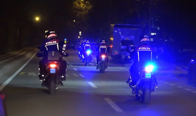 Bursa’da yunuslardan nefes kesen operasyon