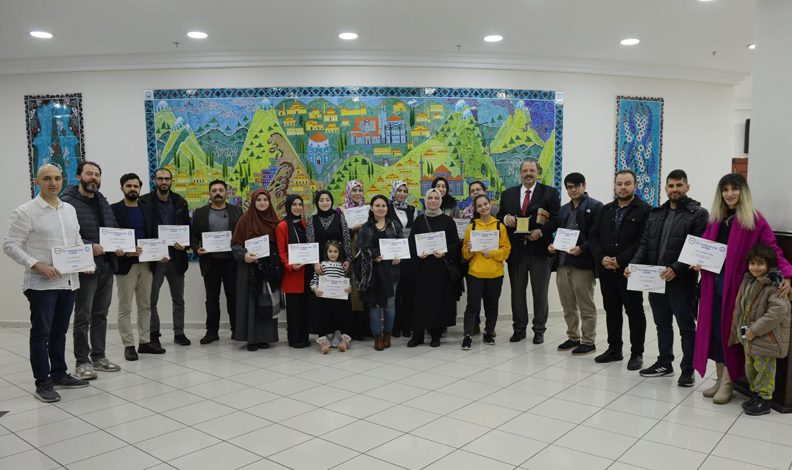Fotoğrafçılık atölyesi mezunlarını verdi