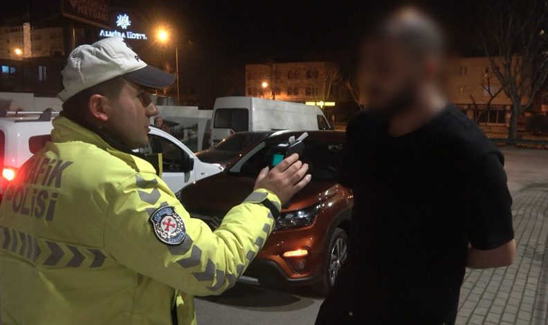 Bursa’da alkollü sürücüden garip istek