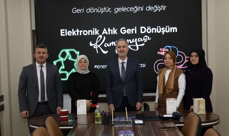 İnegöl’de ödüller sahiplerini buldu