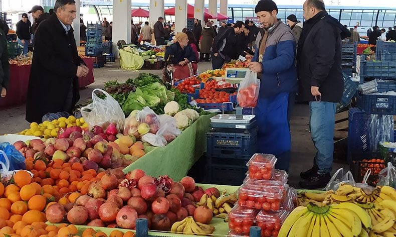 Semt pazarlarında fiyatlar düştü