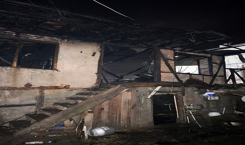 Kalorifer kazanı patladı, alevler geceyi aydınlattı