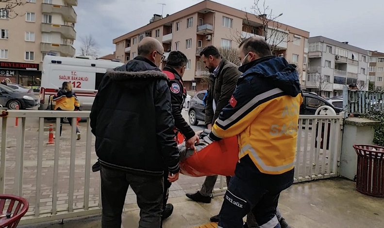 Bursa’da boşanma aşamasındaki koca avukat çifte kurşun yağdırdı