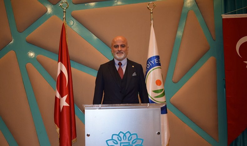 Nilüfer Belediyespor’da Tamer İşler’e güven oyu