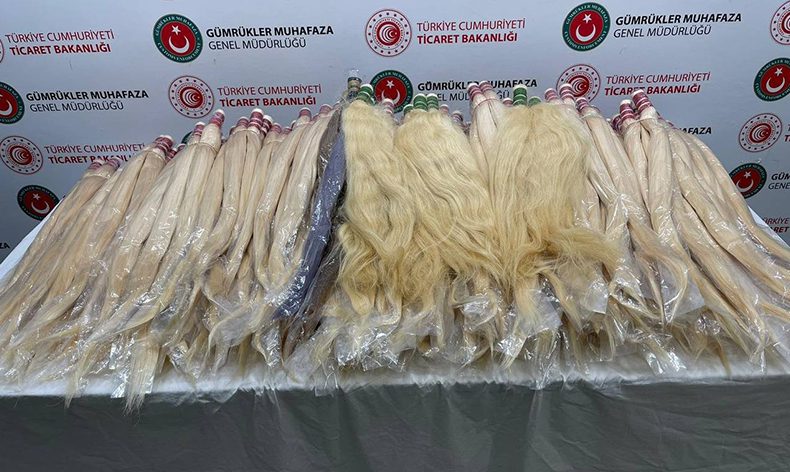 Valizlerin içinde insan saçı bulundu