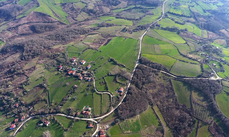 Beklenen yağış gelmemesi çiftçiyi endişelendiriyor