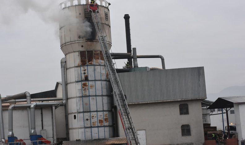 Kastamonu’da sunta fabrikasında korkutan yangın