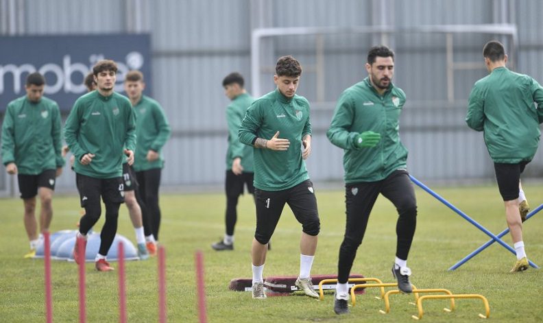 Bursaspor’da 2. yarı hazırlıkları sürüyor