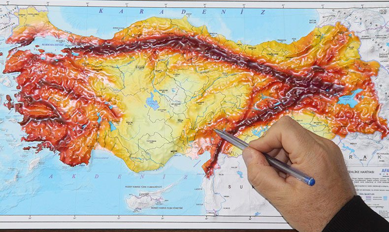 “Depremin büyüklüğü 7.7, şiddeti 11”