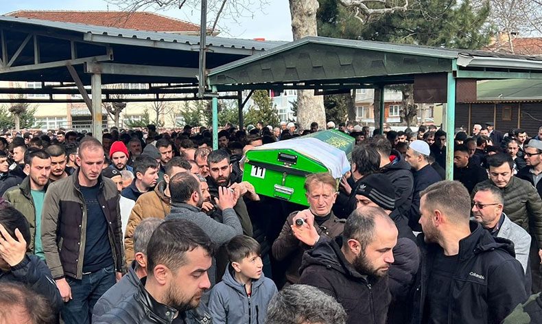 Hayatını kaybeden genç kaleci toprağa verildi