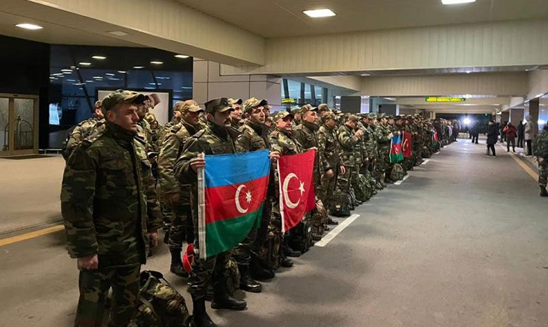 Azerbaycan’dan Türkiye’ye yardım uçağı
