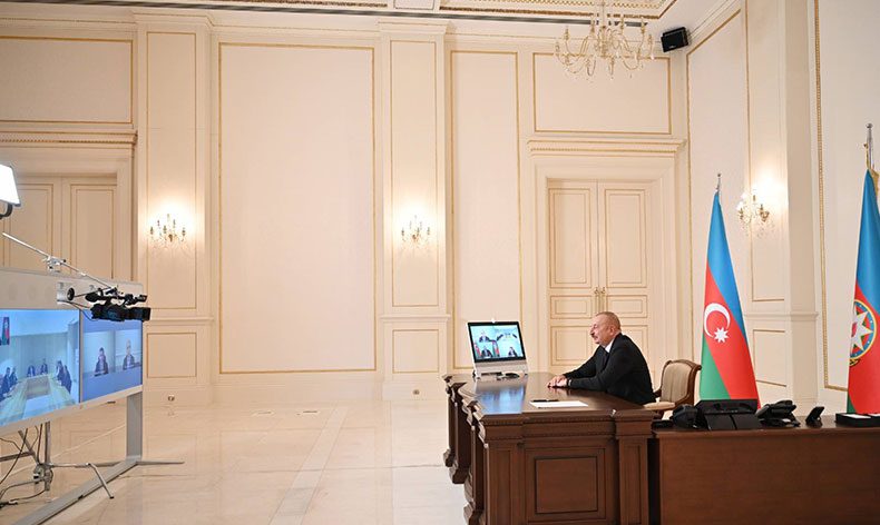 Azerbaycan Cumhurbaşkanı Aliyev, Bakan Özer’i kabul etti