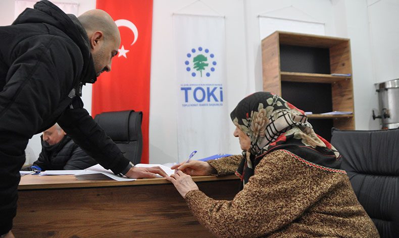Kentsel dönüşümde anahtar teslimi devam ediyor