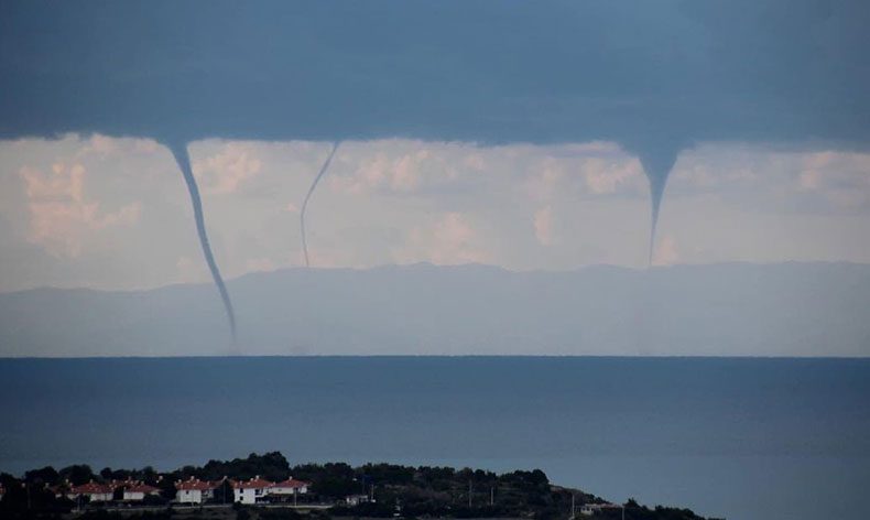 İzmir’de hortum paniği