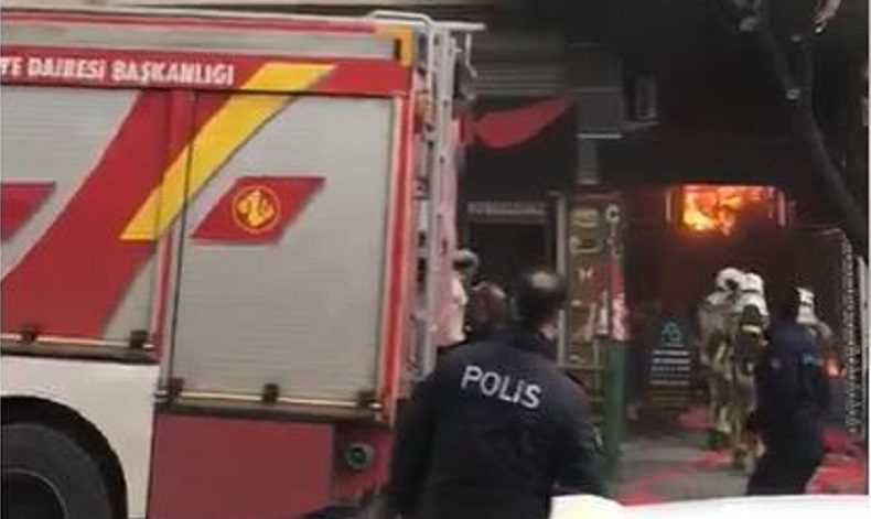 1,5 milyon liralık bilgisayar malzemesi yandı
